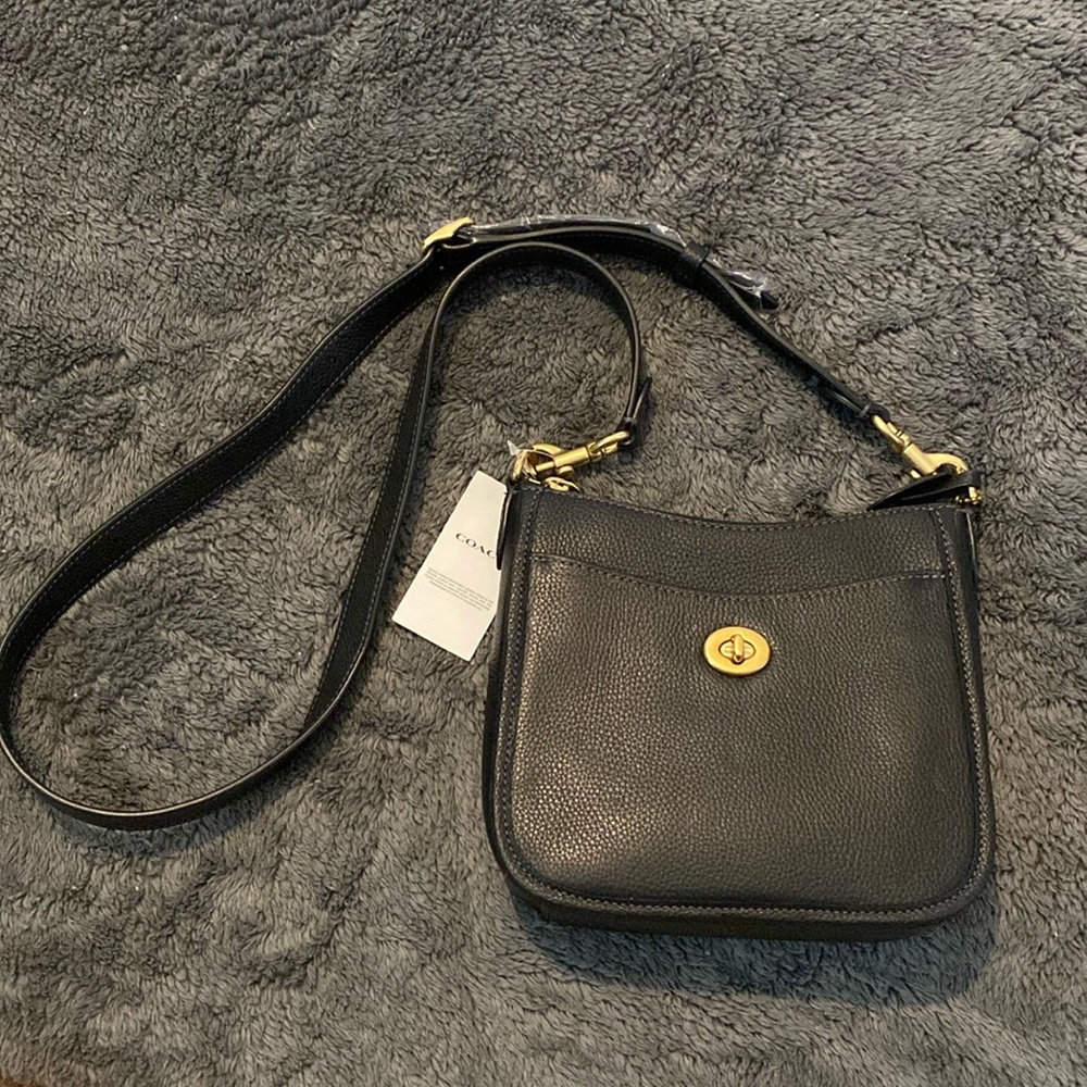 BRAND NEW WITH TAGS! Chaise Crossbody Bag - Black